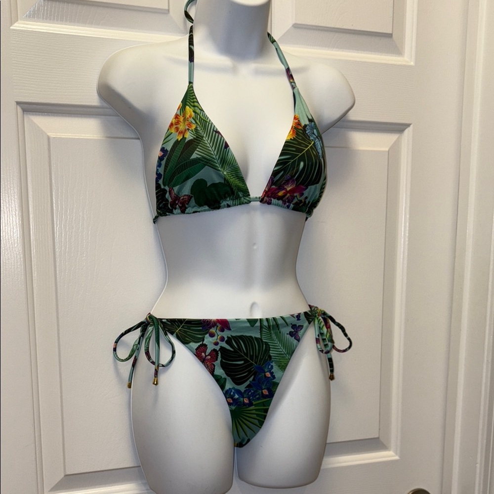 Super fun reversible bikini 👙